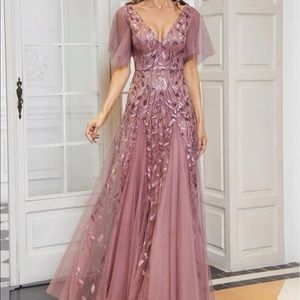 Ever pretty dusty pink Dress small